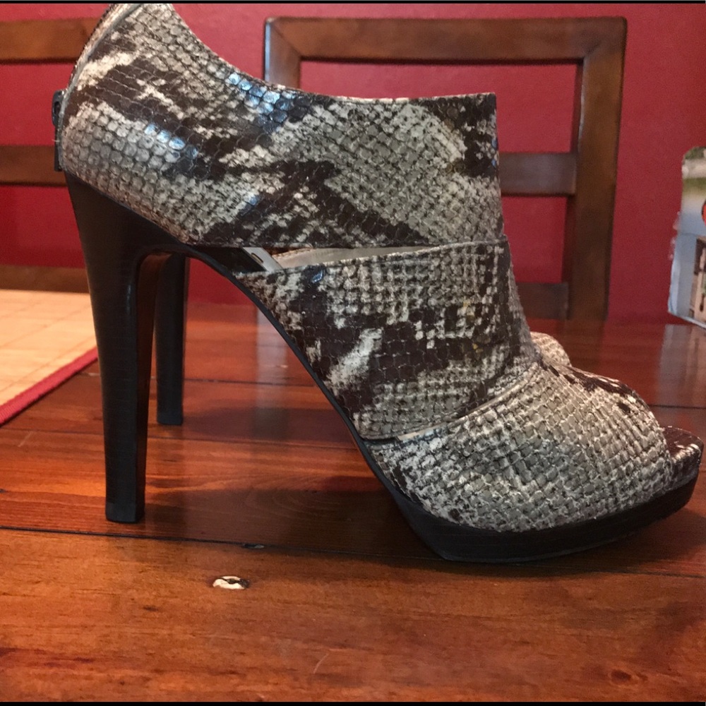 Gianni Bini Dress Heels